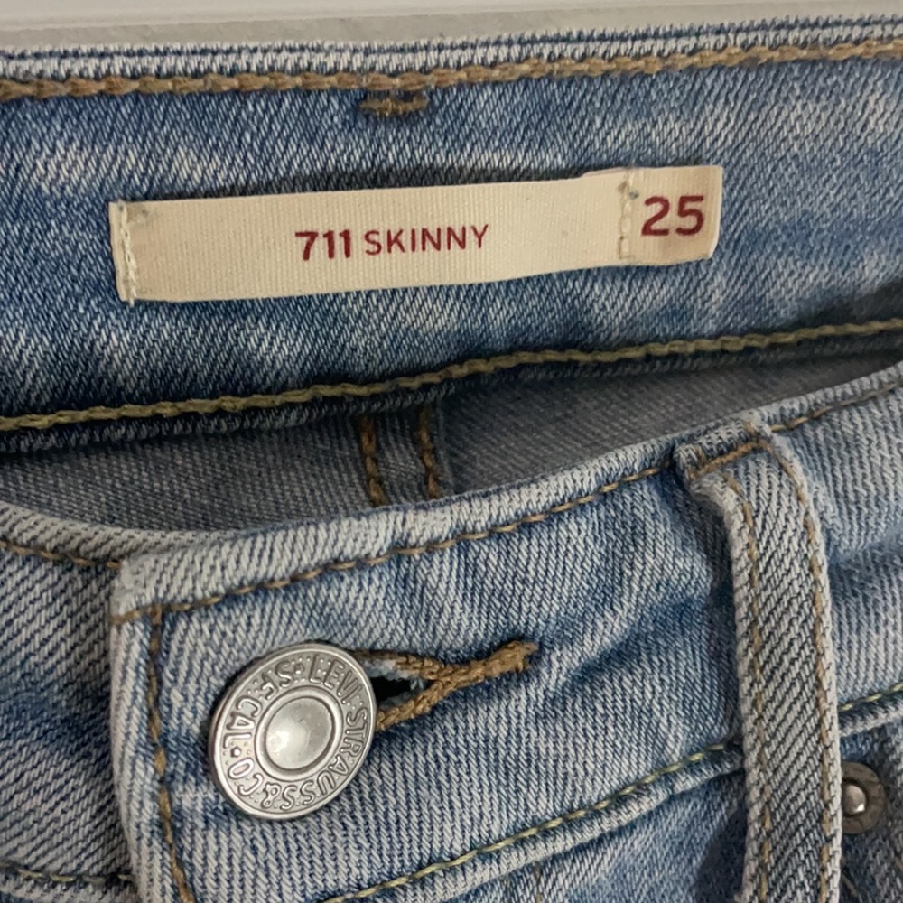 Levi’s jeans - Picture 2 of 3
